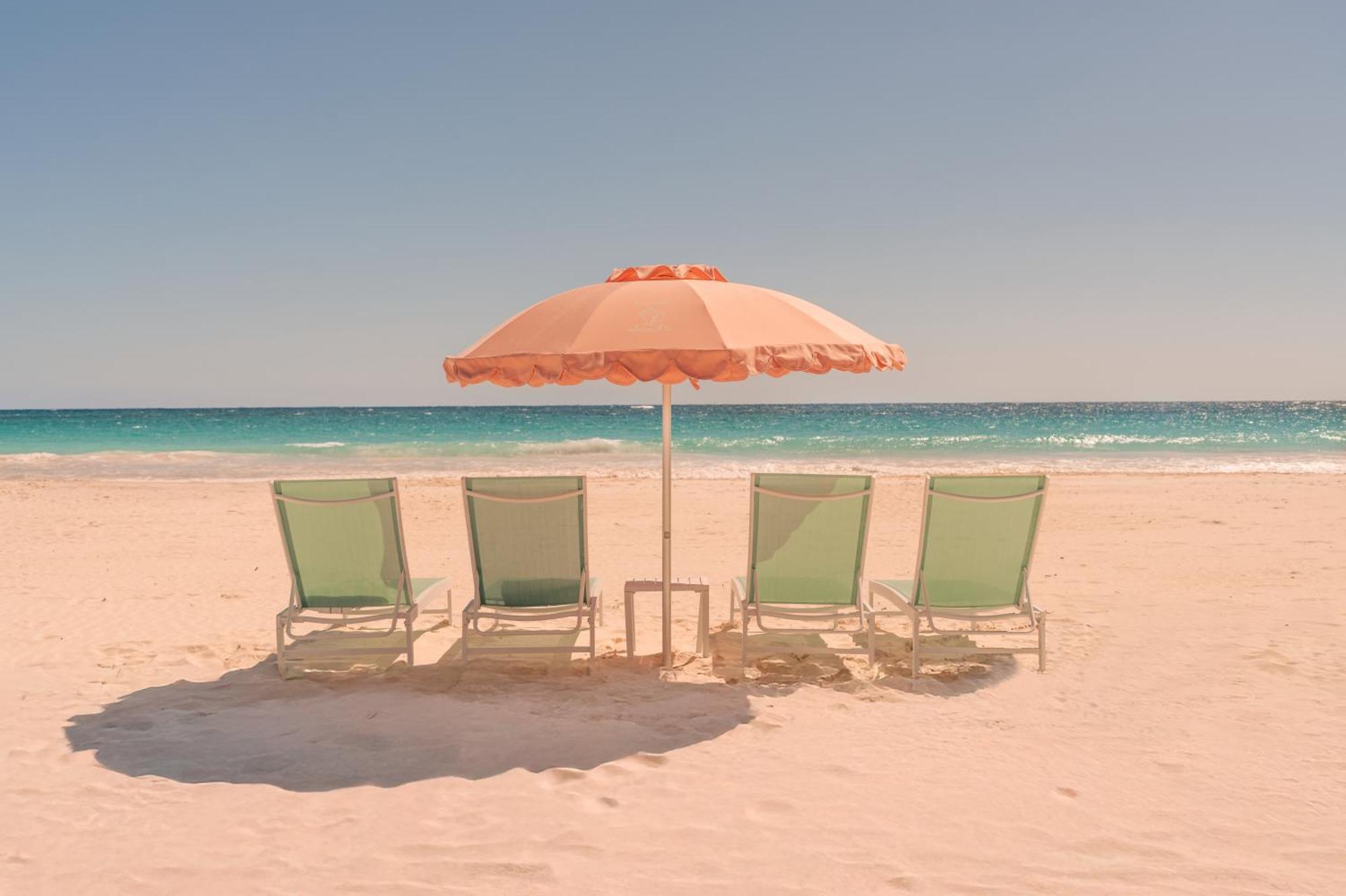 Coral Sands & 3*